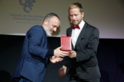 Javier Gutiérrez recoge Medalla a Mejor Actor por El Autor.