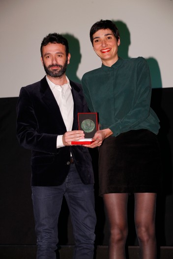 Rodrigo Sorogoyen e Isabel Peña reciben Medalla a Mejor Guion por "El Reino".
