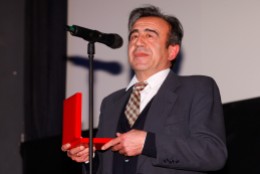 Oti Rodríguez Marchante agradece Medalla.